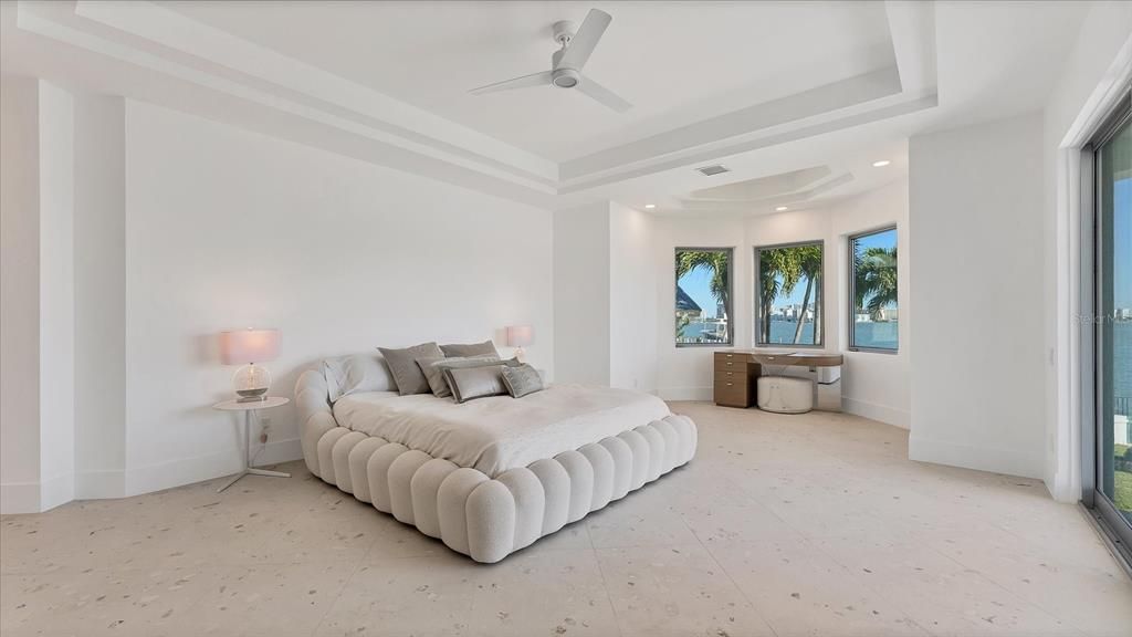 For Sale: $8,900,000 (3 beds, 3 baths, 4078 Square Feet)