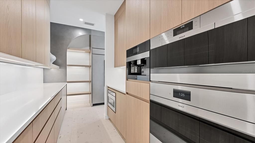 For Sale: $8,900,000 (3 beds, 3 baths, 4078 Square Feet)