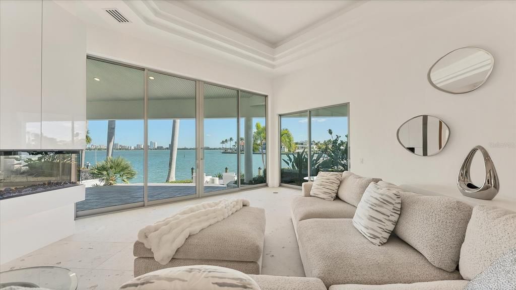 For Sale: $8,900,000 (3 beds, 3 baths, 4078 Square Feet)