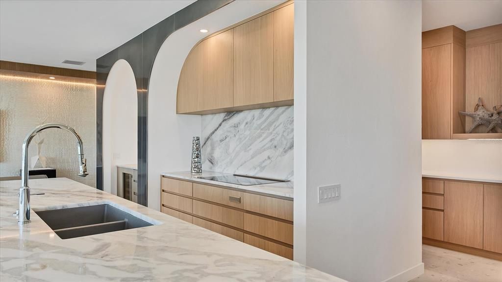 For Sale: $8,900,000 (3 beds, 3 baths, 4078 Square Feet)