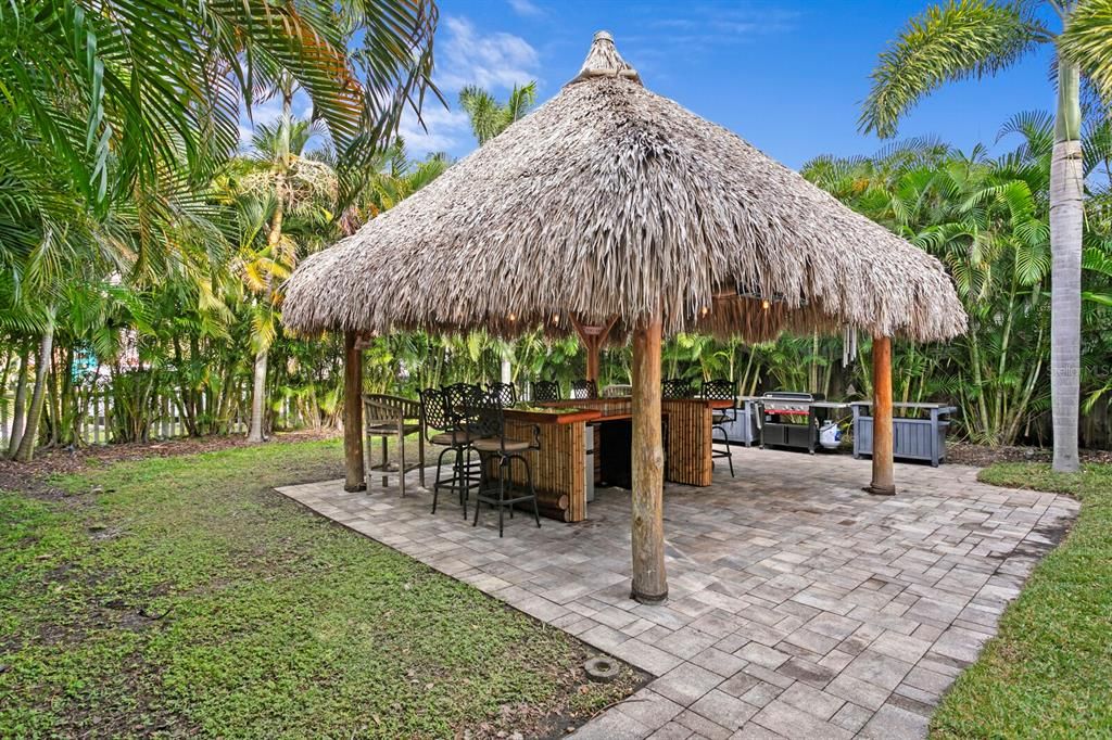 For Sale: $985,000 (3 beds, 2 baths, 1835 Square Feet)