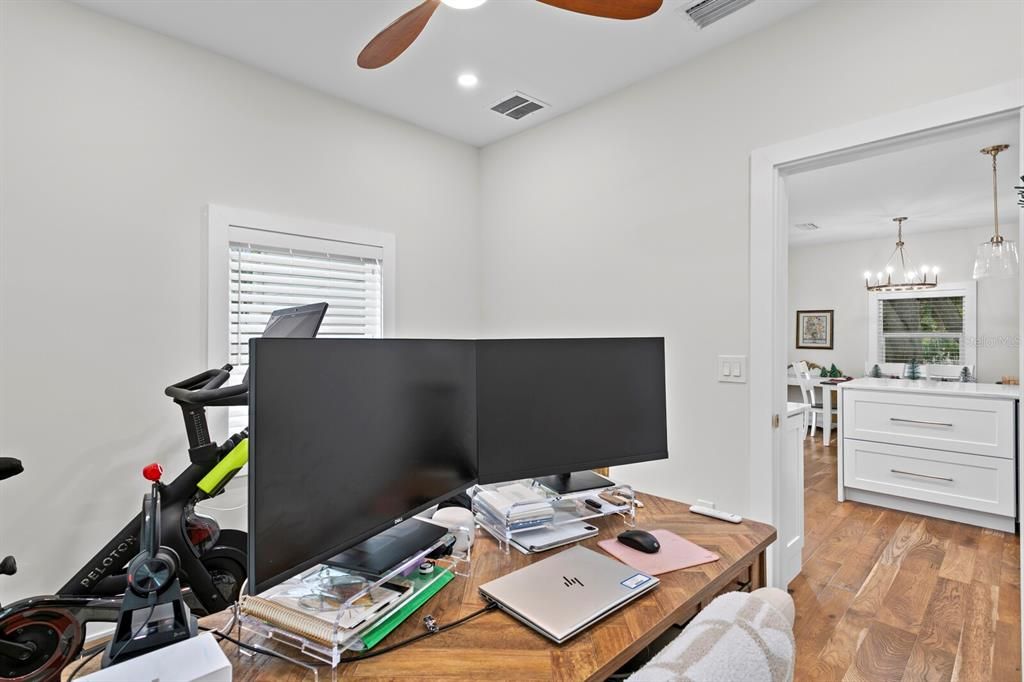 For Sale: $985,000 (3 beds, 2 baths, 1835 Square Feet)