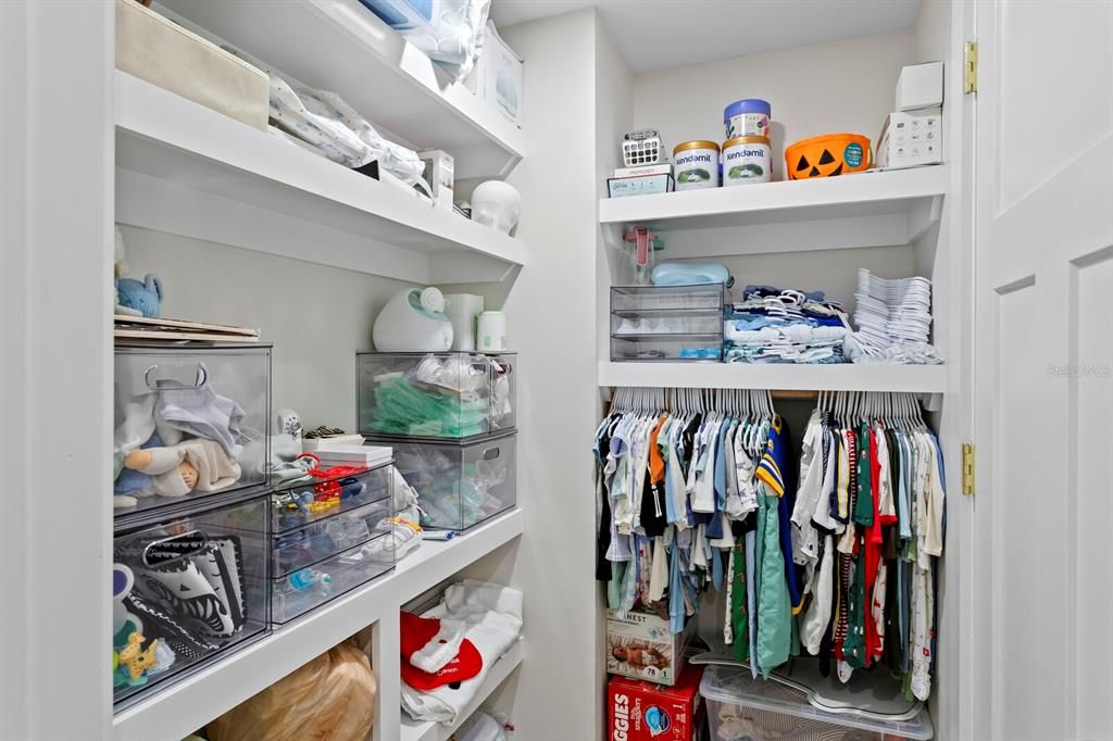 For Sale: $985,000 (3 beds, 2 baths, 1835 Square Feet)