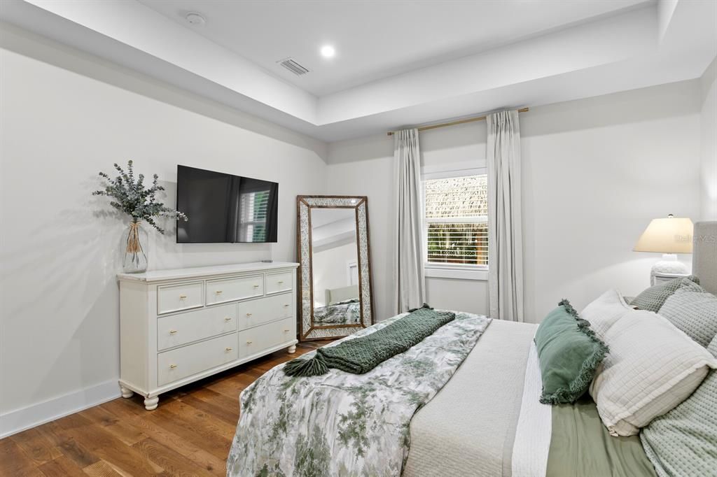 For Sale: $985,000 (3 beds, 2 baths, 1835 Square Feet)