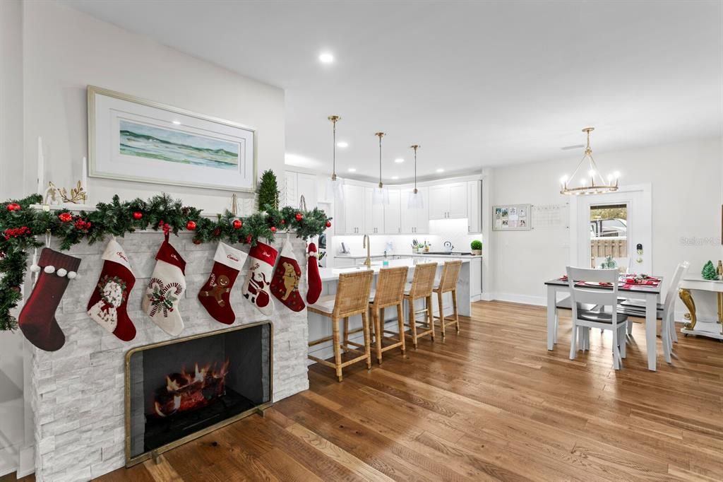 For Sale: $985,000 (3 beds, 2 baths, 1835 Square Feet)