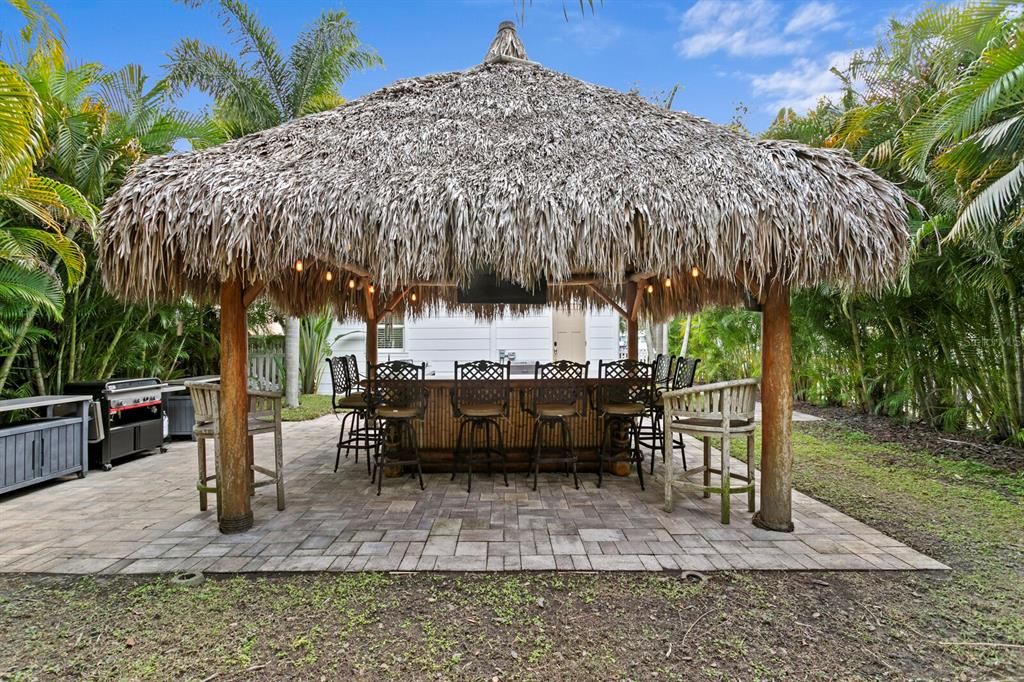 For Sale: $985,000 (3 beds, 2 baths, 1835 Square Feet)