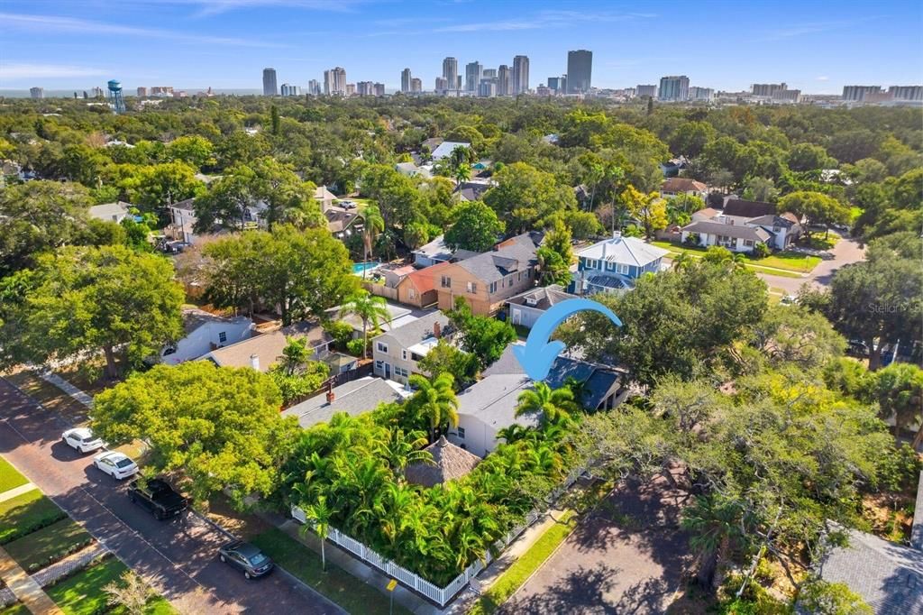 For Sale: $985,000 (3 beds, 2 baths, 1835 Square Feet)