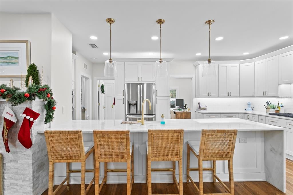 For Sale: $985,000 (3 beds, 2 baths, 1835 Square Feet)