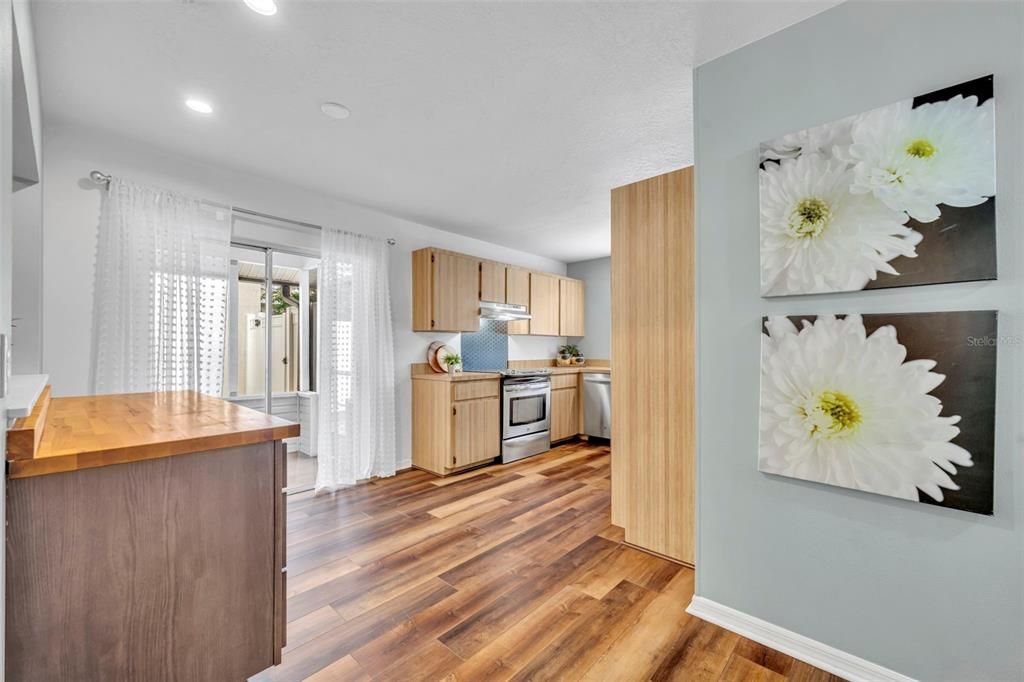 For Sale: $358,000 (3 beds, 2 baths, 1415 Square Feet)