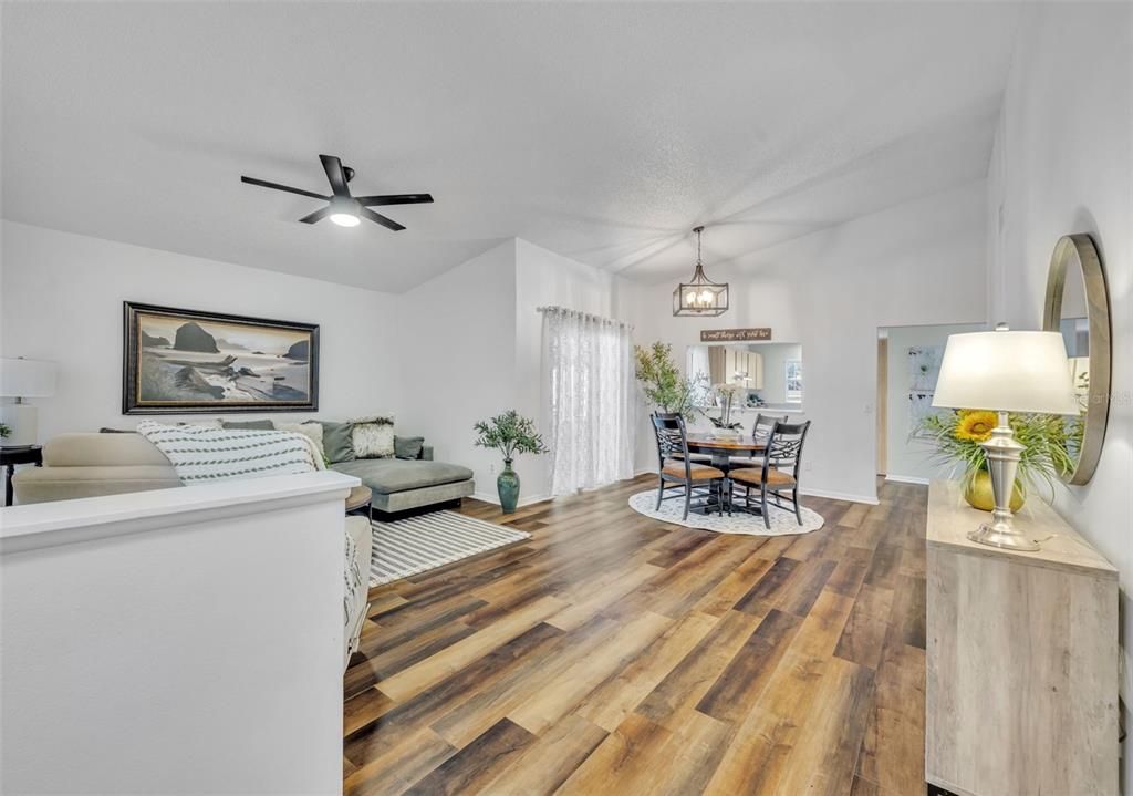 For Sale: $358,000 (3 beds, 2 baths, 1415 Square Feet)