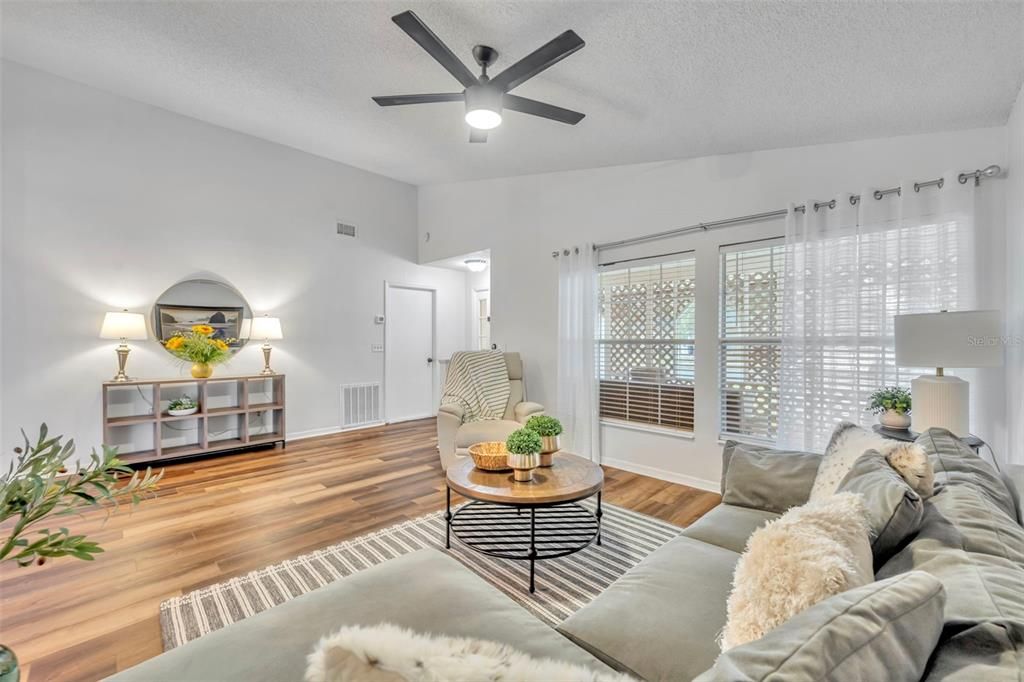 For Sale: $358,000 (3 beds, 2 baths, 1415 Square Feet)