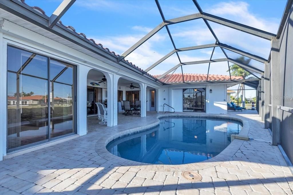 待售: $649,000 (3 贝兹, 3 浴室, 2177 平方英尺)