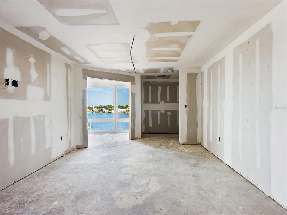 For Sale: $595,000 (2 beds, 2 baths, 985 Square Feet)