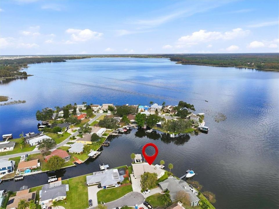 For Sale: $1,200,000 (3 beds, 2 baths, 2184 Square Feet)