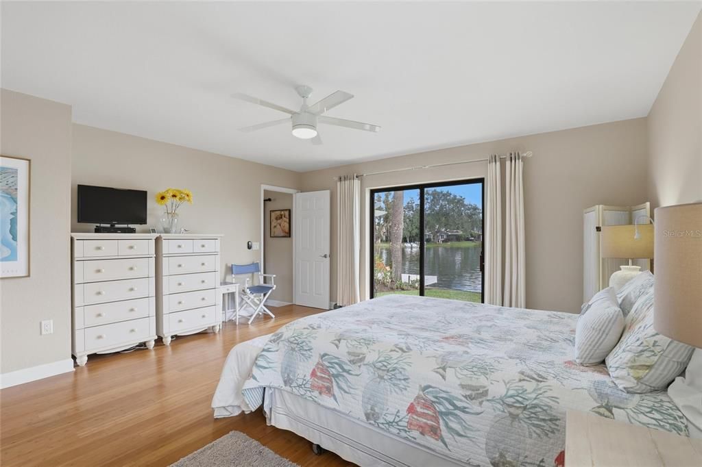 For Sale: $1,200,000 (3 beds, 2 baths, 2184 Square Feet)