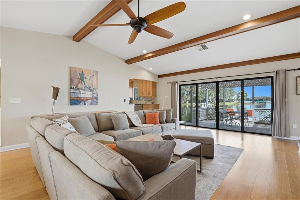 For Sale: $1,200,000 (3 beds, 2 baths, 2184 Square Feet)