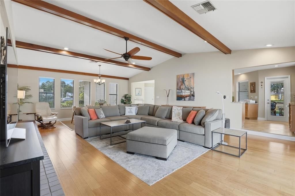 For Sale: $1,200,000 (3 beds, 2 baths, 2184 Square Feet)