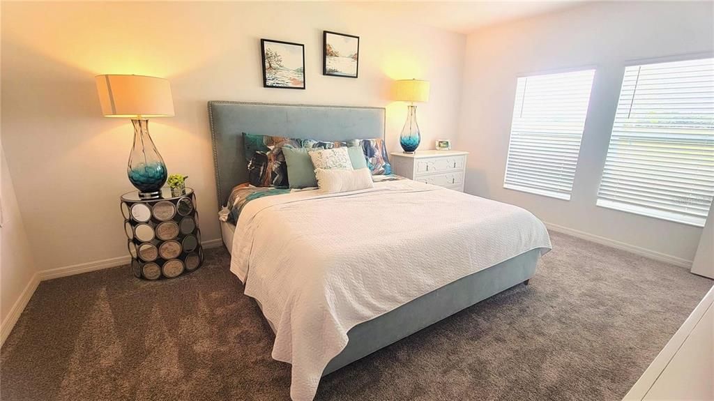 En Renta: $2,300 (4 camas, 2 baños, 1936 Pies cuadrados)