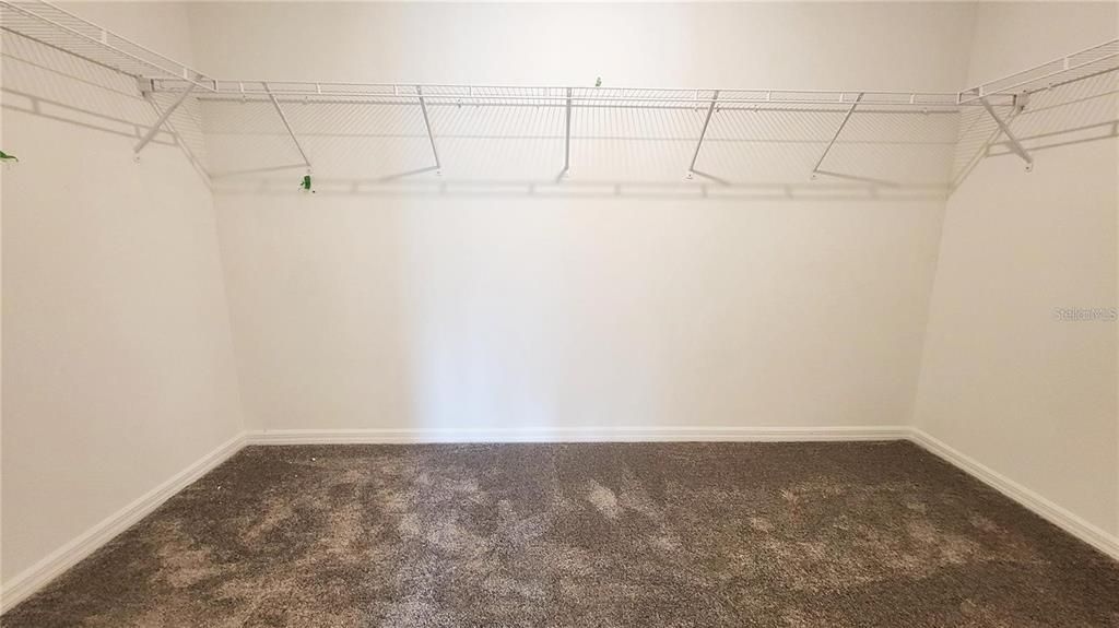 En Renta: $2,300 (4 camas, 2 baños, 1936 Pies cuadrados)