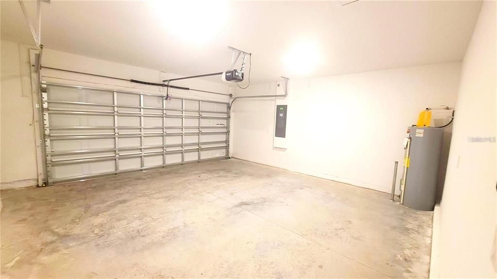 En Renta: $2,300 (4 camas, 2 baños, 1936 Pies cuadrados)