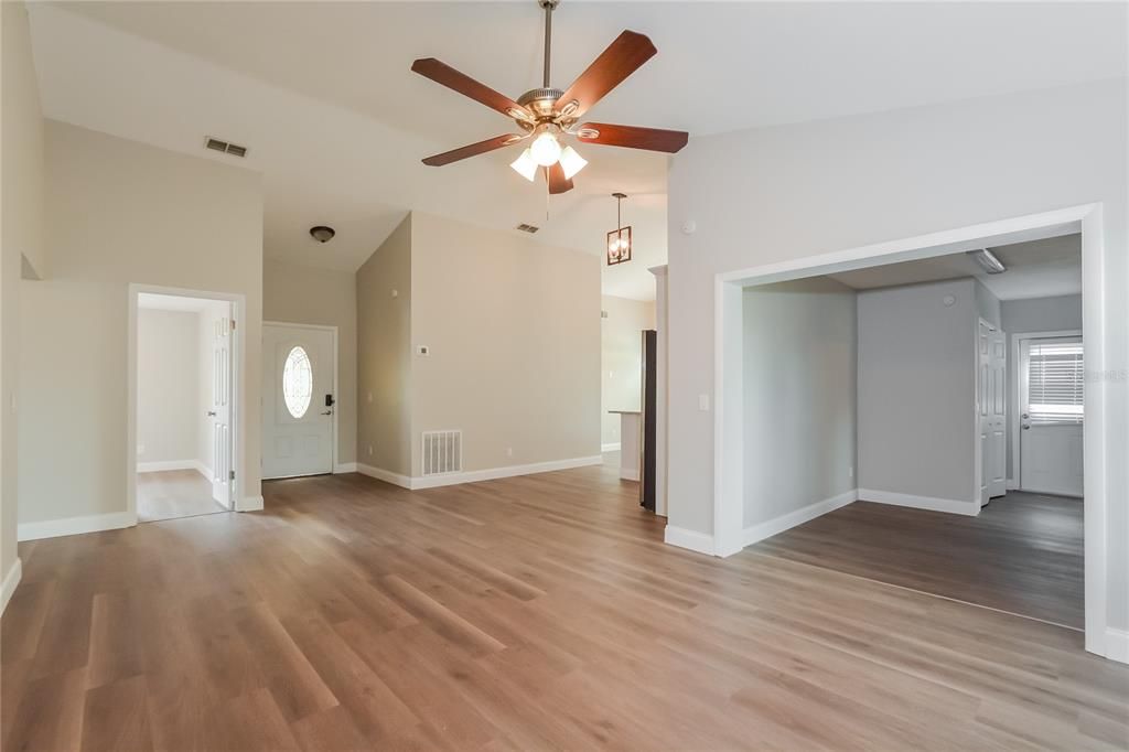 В аренду: $2,505 (5 спален, 2 ванн, 2043 Квадратных фут)