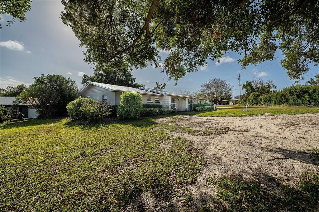 En Venta: $295,000 (4 camas, 2 baños, 1728 Pies cuadrados)