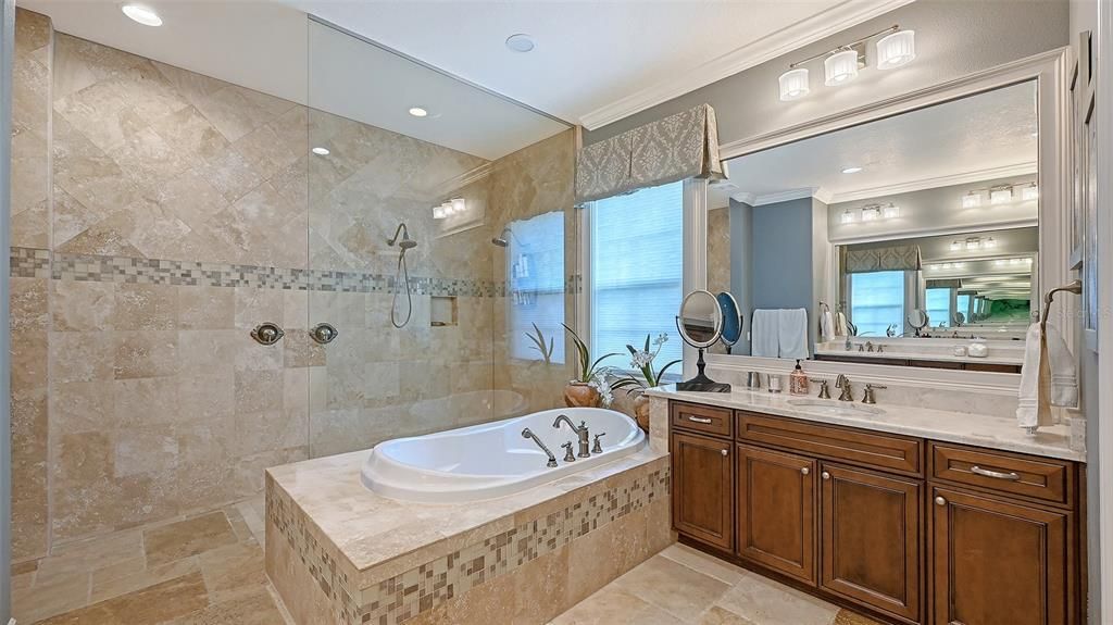 For Sale: $2,695,000 (4 beds, 4 baths, 4537 Square Feet)