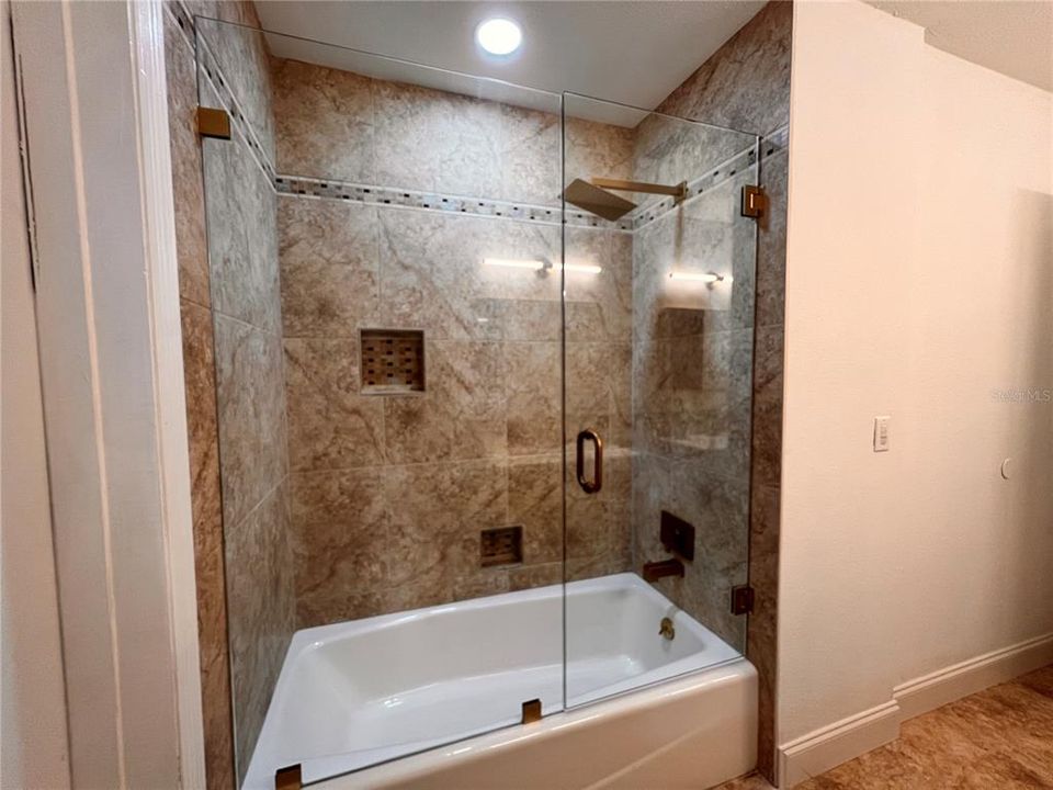 На продажу: $795,000 (4 спален, 2 ванн, 2493 Квадратных фут)