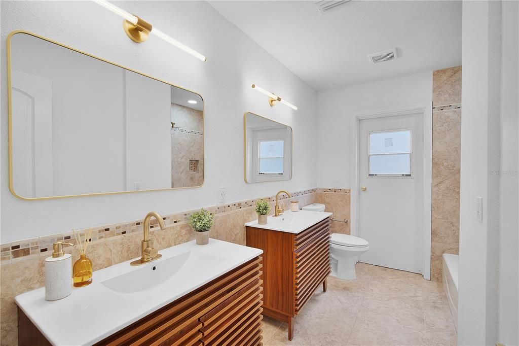 На продажу: $795,000 (4 спален, 2 ванн, 2493 Квадратных фут)