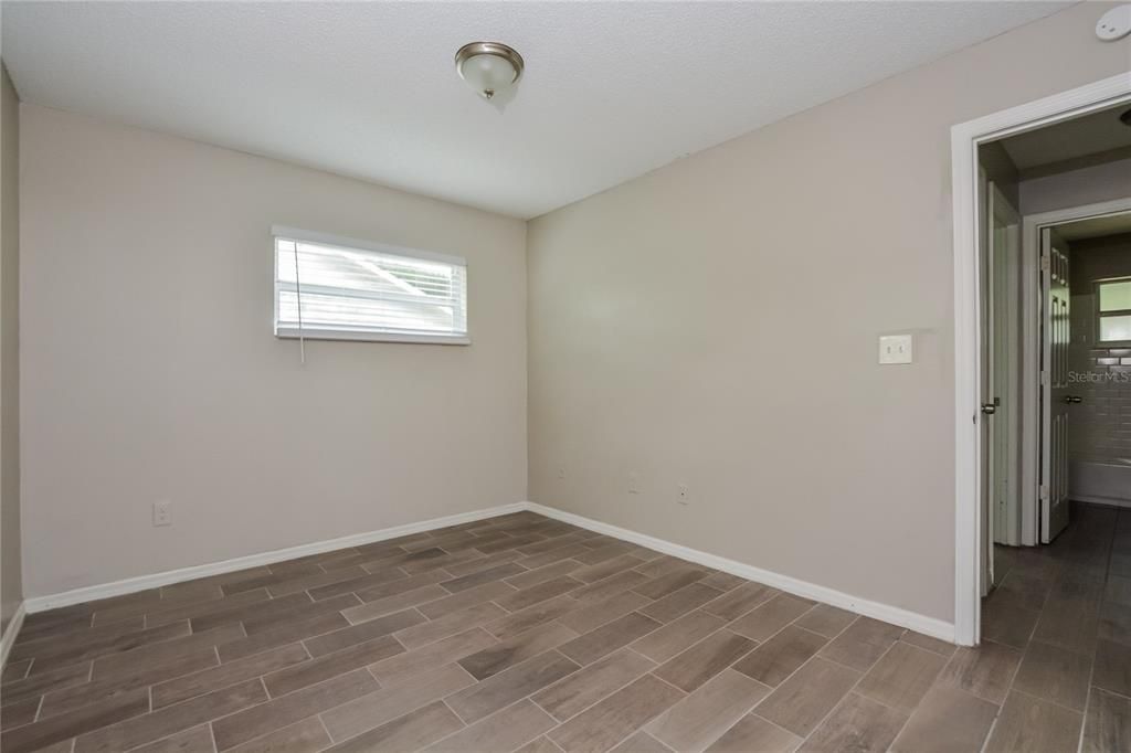 For Rent: $1,965 (3 beds, 2 baths, 1398 Square Feet)