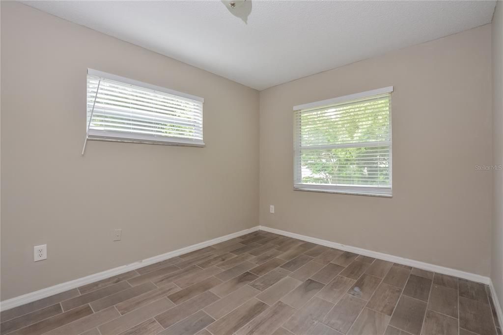 For Rent: $1,965 (3 beds, 2 baths, 1398 Square Feet)