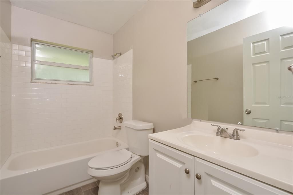 For Rent: $1,965 (3 beds, 2 baths, 1398 Square Feet)