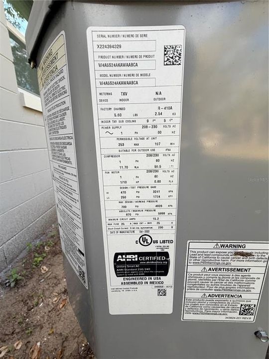 На продажу: $299,990 (4 спален, 2 ванн, 1096 Квадратных фут)