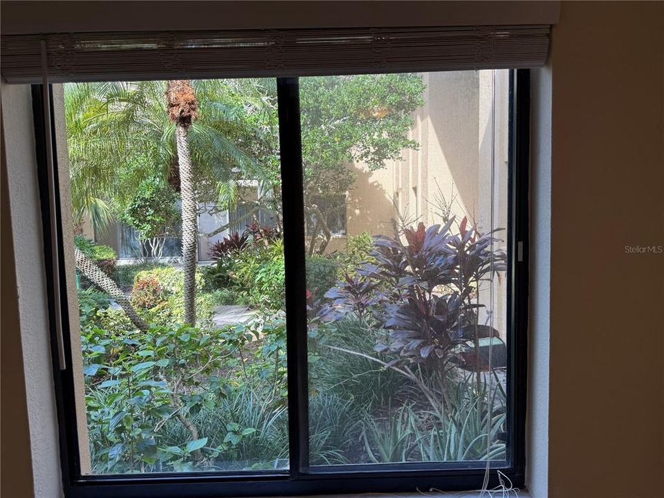 На продажу: $254,000 (2 спален, 2 ванн, 848 Квадратных фут)