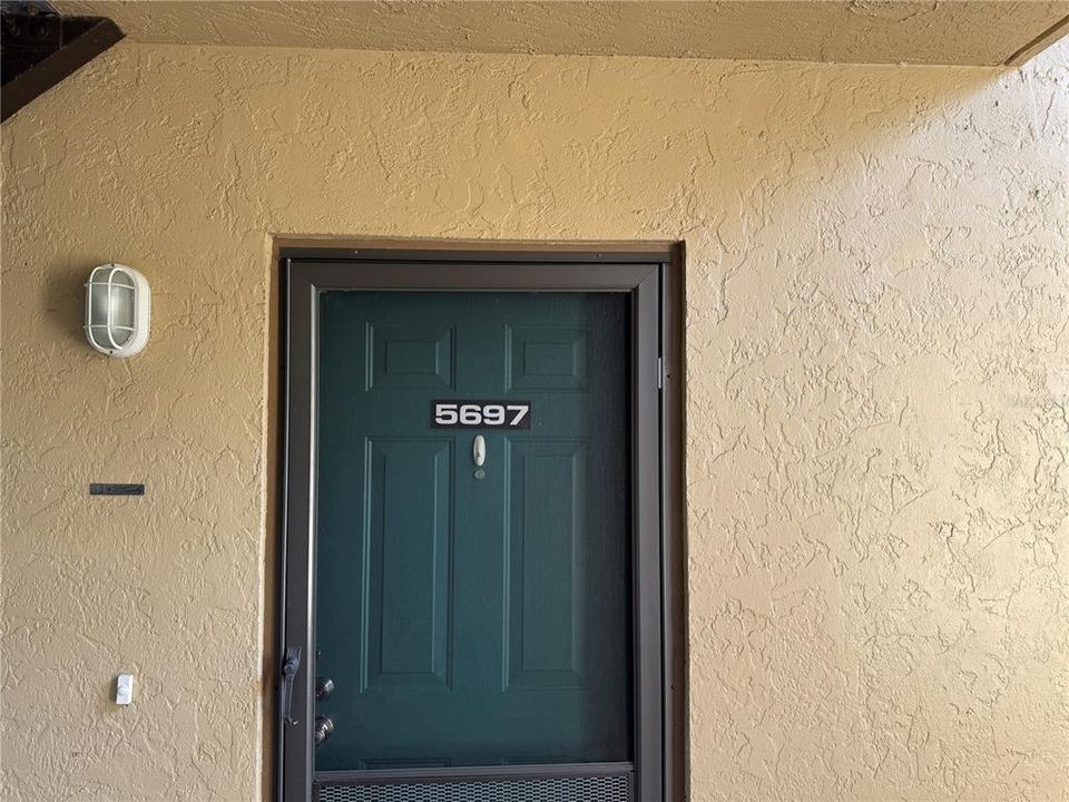 На продажу: $254,000 (2 спален, 2 ванн, 848 Квадратных фут)