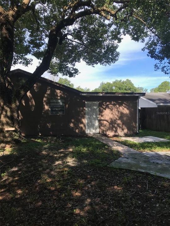 For Rent: $1,550 (3 beds, 1 baths, 1224 Square Feet)