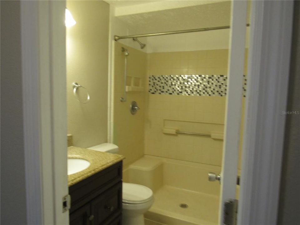 For Rent: $1,550 (3 beds, 1 baths, 1224 Square Feet)