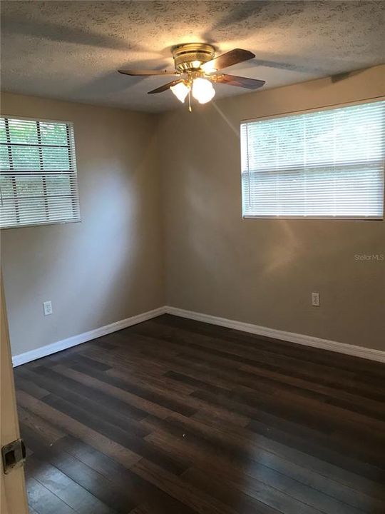 For Rent: $1,550 (3 beds, 1 baths, 1224 Square Feet)