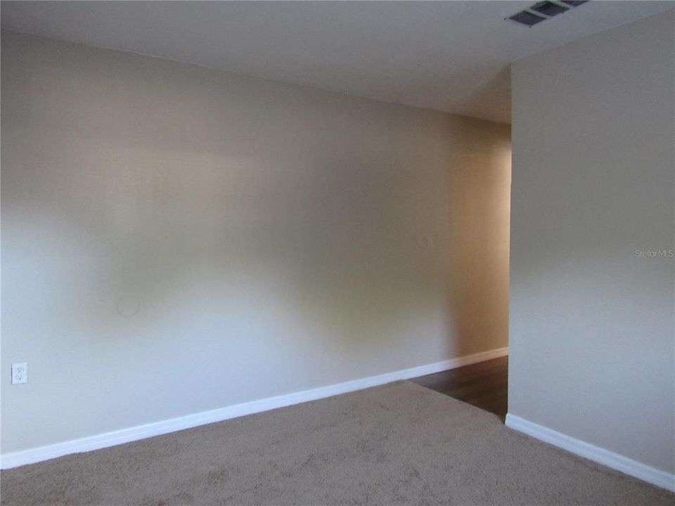 For Rent: $1,550 (3 beds, 1 baths, 1224 Square Feet)