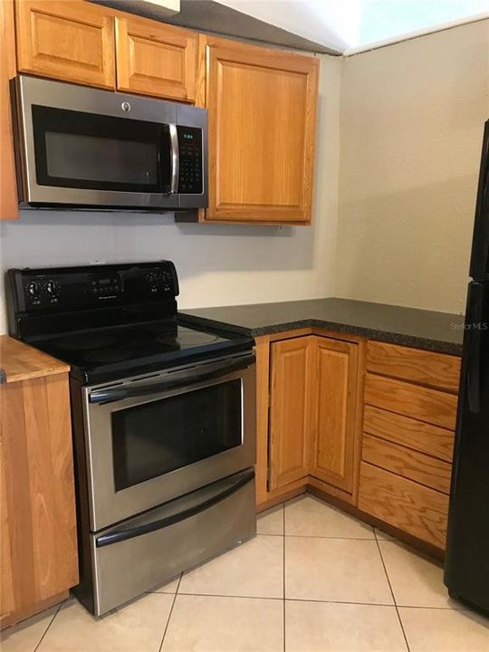 For Rent: $1,550 (3 beds, 1 baths, 1224 Square Feet)
