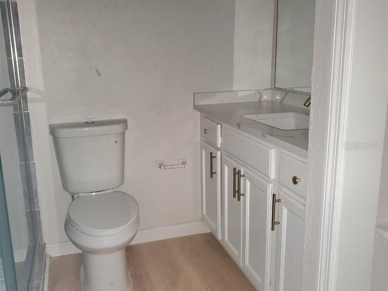 For Rent: $1,200 (1 beds, 1 baths, 680 Square Feet)