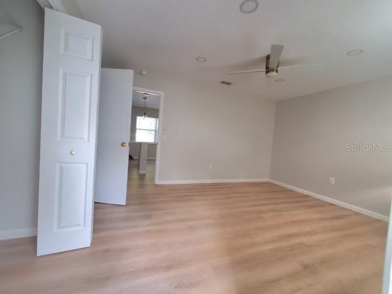 For Rent: $1,200 (1 beds, 1 baths, 680 Square Feet)