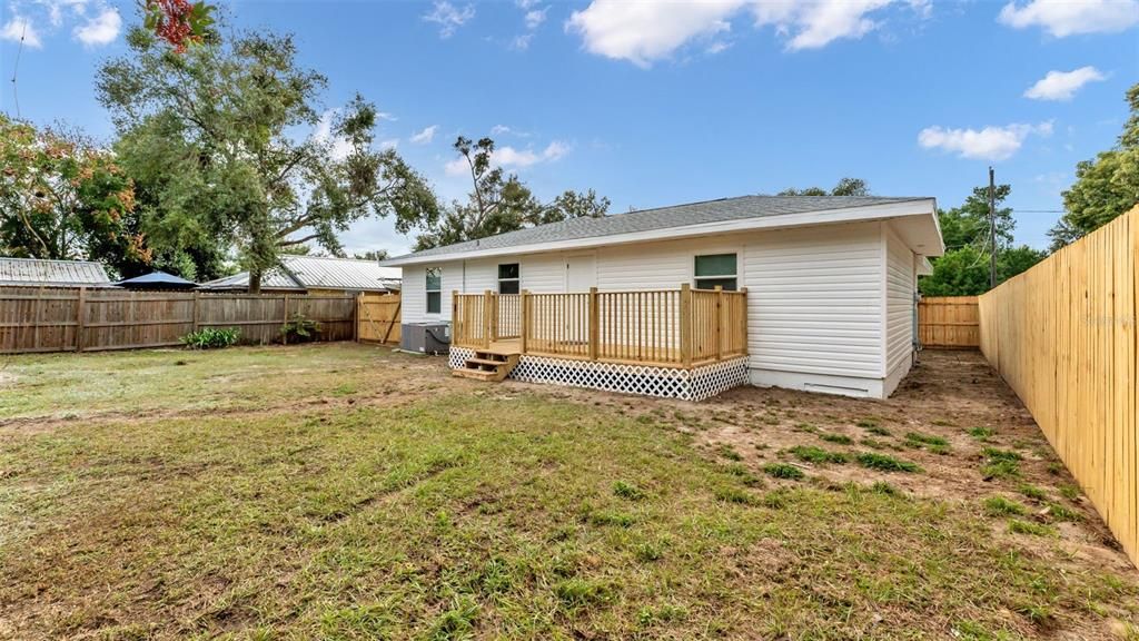 For Sale: $265,000 (4 beds, 2 baths, 1384 Square Feet)