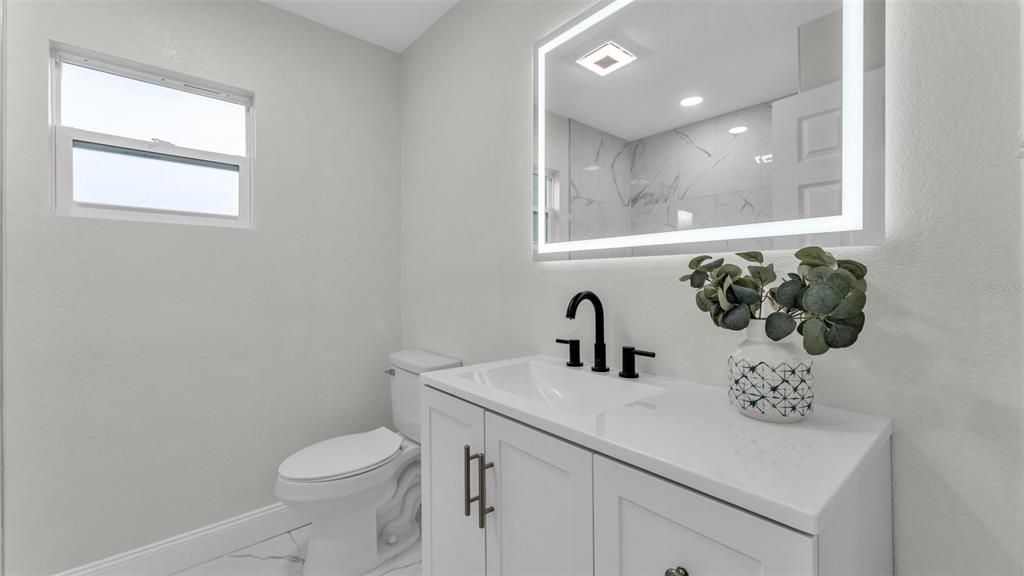 For Sale: $265,000 (4 beds, 2 baths, 1384 Square Feet)