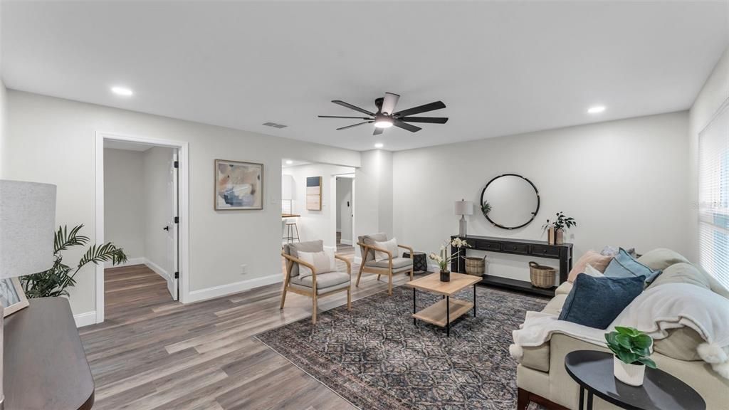 For Sale: $265,000 (4 beds, 2 baths, 1384 Square Feet)