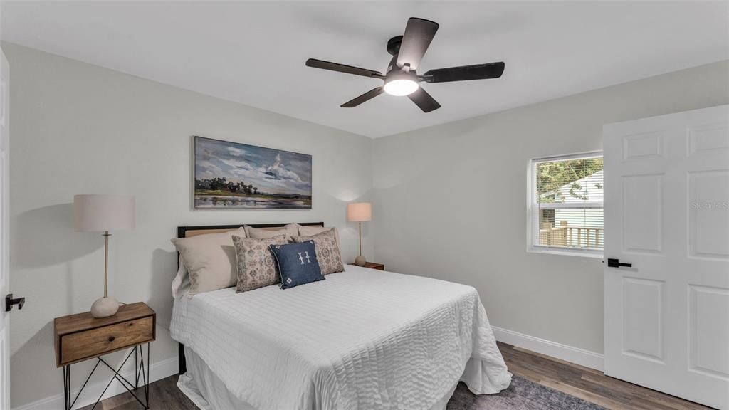 For Sale: $265,000 (4 beds, 2 baths, 1384 Square Feet)