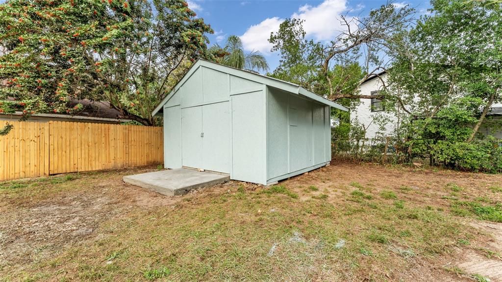 For Sale: $265,000 (4 beds, 2 baths, 1384 Square Feet)