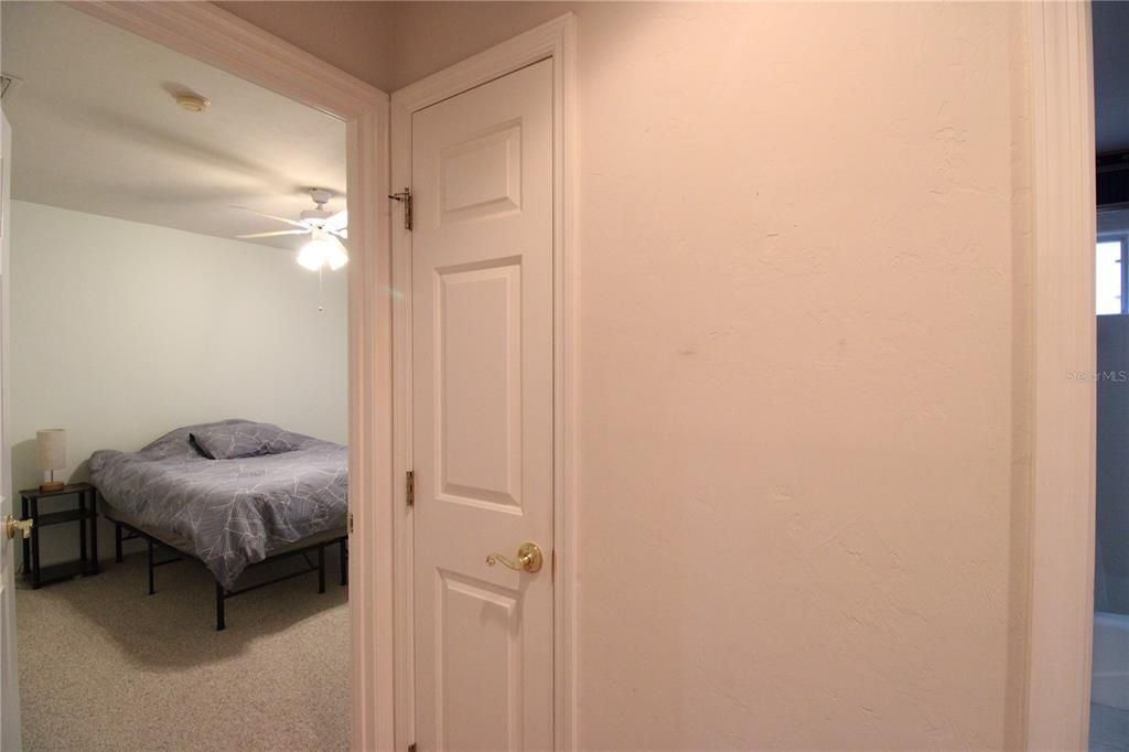 For Rent: $2,600 (3 beds, 2 baths, 1998 Square Feet)