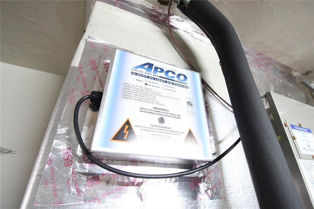 For Rent: $2,600 (3 beds, 2 baths, 1998 Square Feet)