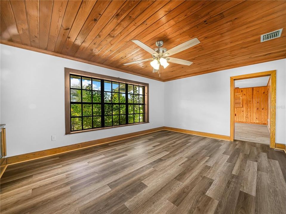 En Venta: $549,900 (6 camas, 3 baños, 3711 Pies cuadrados)